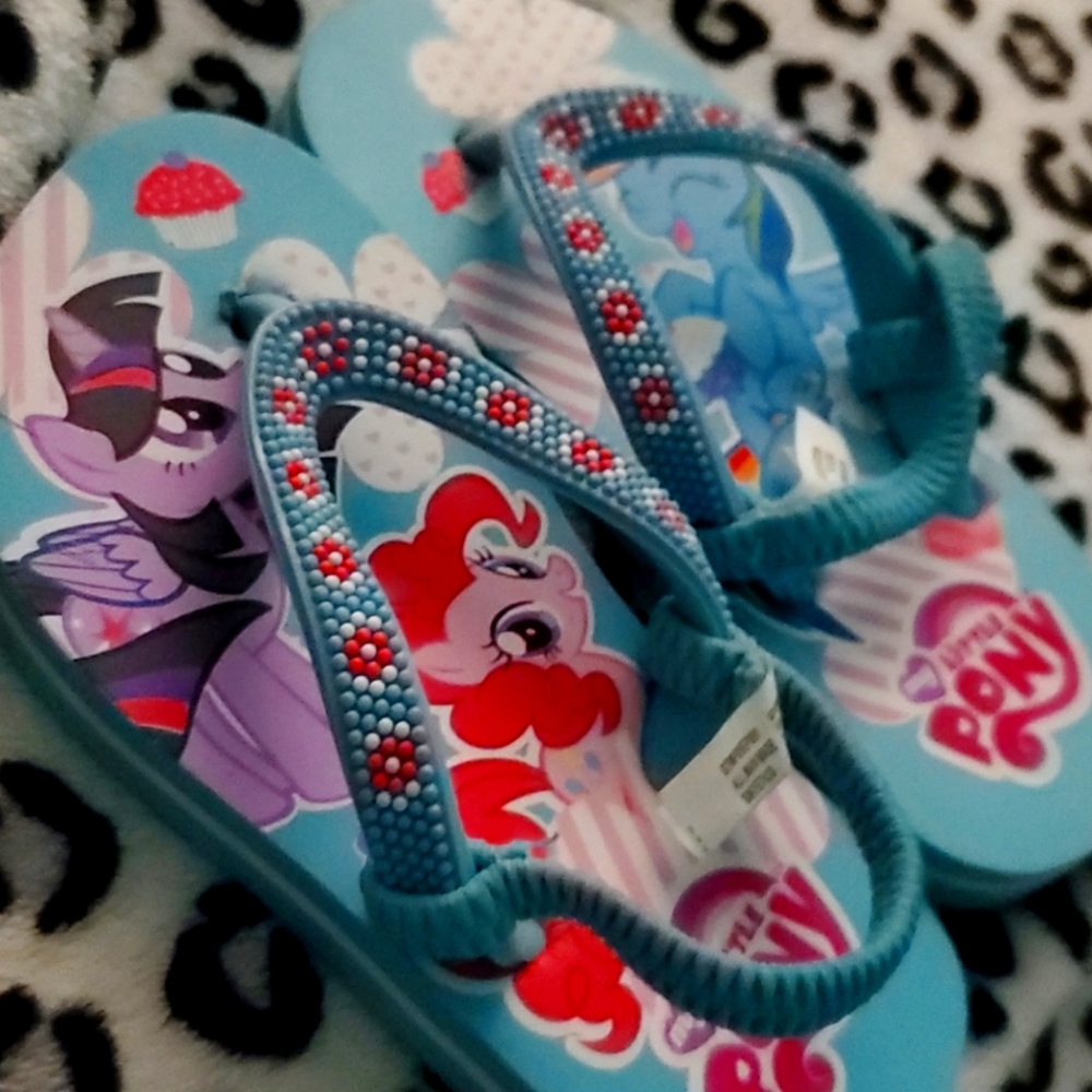 My little pony sandals size 7/8 little girls